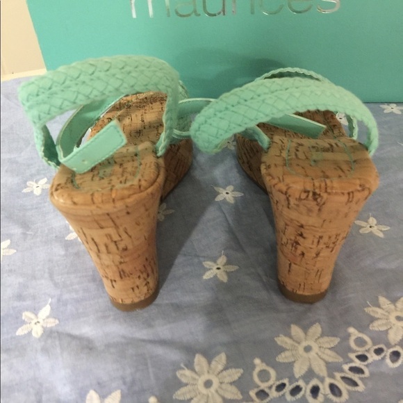 Size 6 - Picture 5 of 5